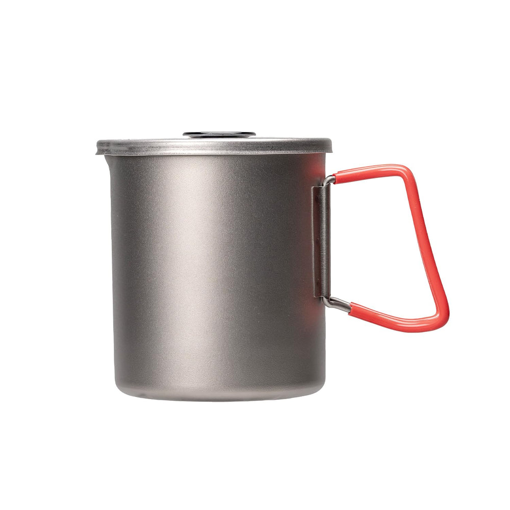 Evernew pot includes a stuff sack for easy storage and transport