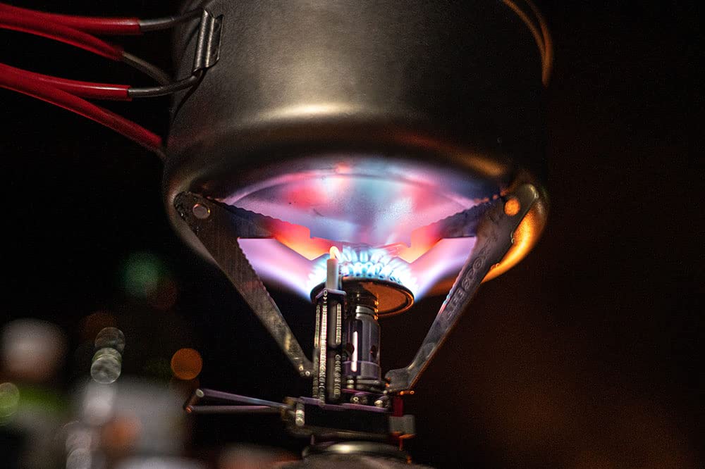 Evernew titanium pot interior shows volume markings for precise cooking measurements