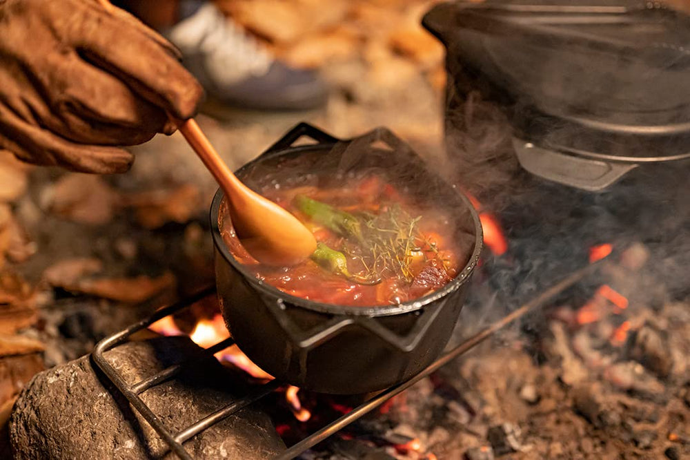 EVERNEW Sputura urethane-coated surface for easy non-stick release.
