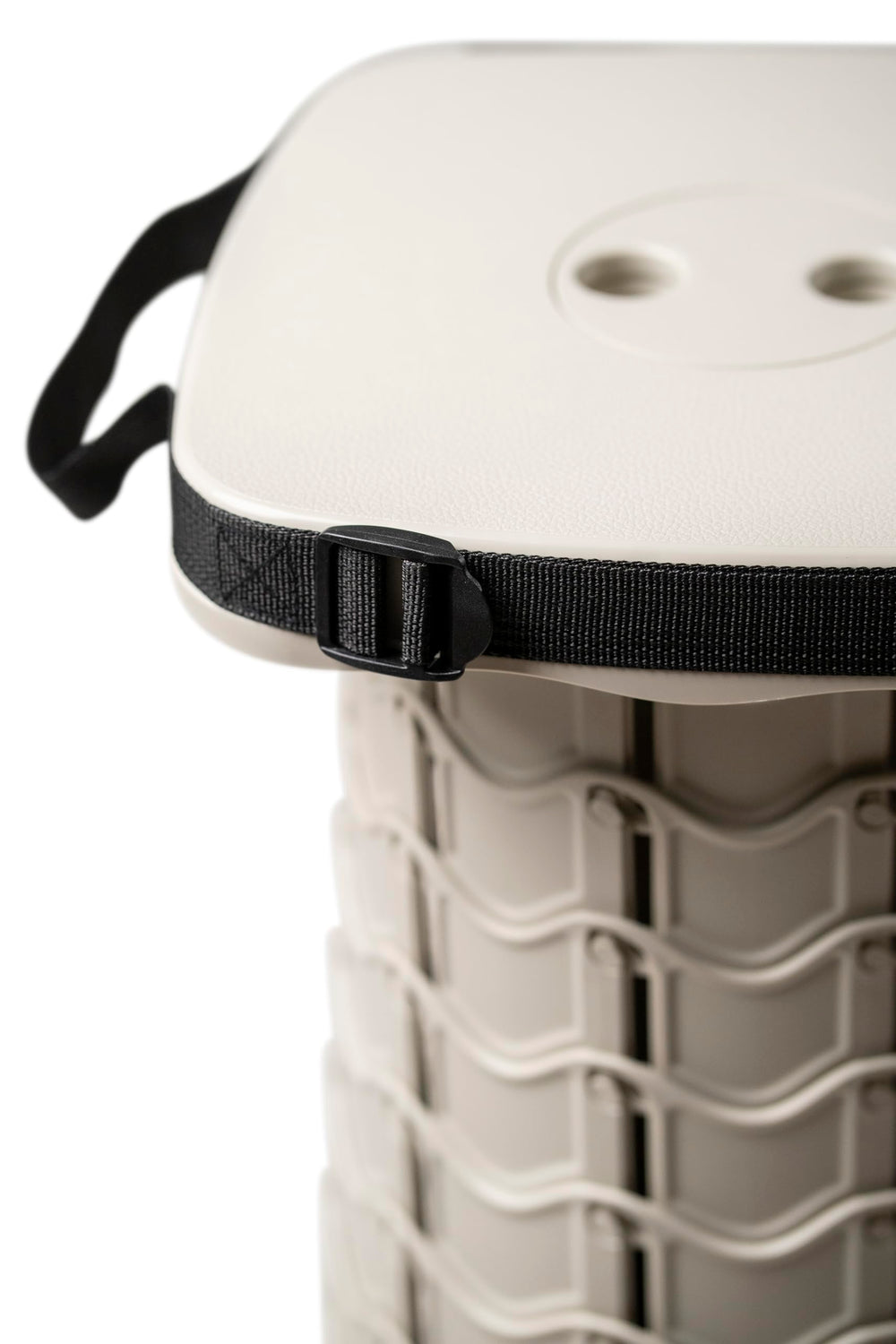 EverUncharted Nomad Seat lightweight-design ideal for easy carrying on trails