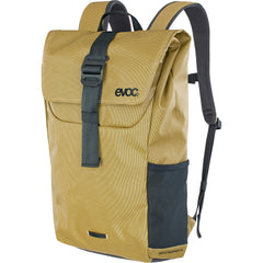 EVOC Duffle Backpack 26 removable chest strap delivers stable, comfortable carry.