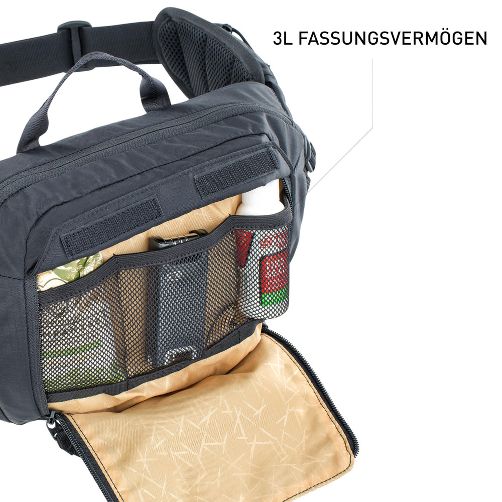 EVOC HIP PACK 3L includes 1.5L hydration bladder ready for on-the-go sipping.