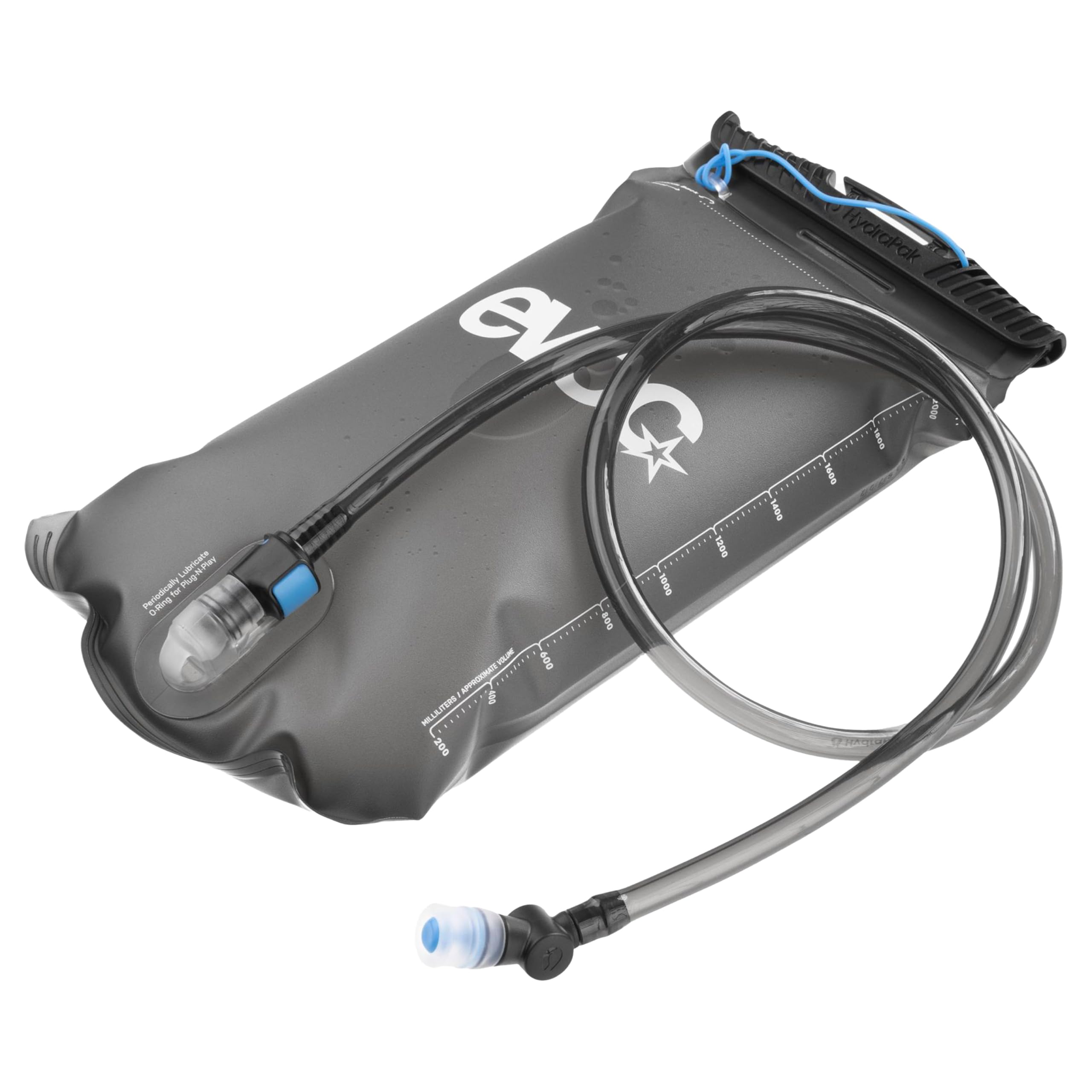 EVOC hydration hose PLUG-N-PLAY demonstrates quick removal for easy cleaning.