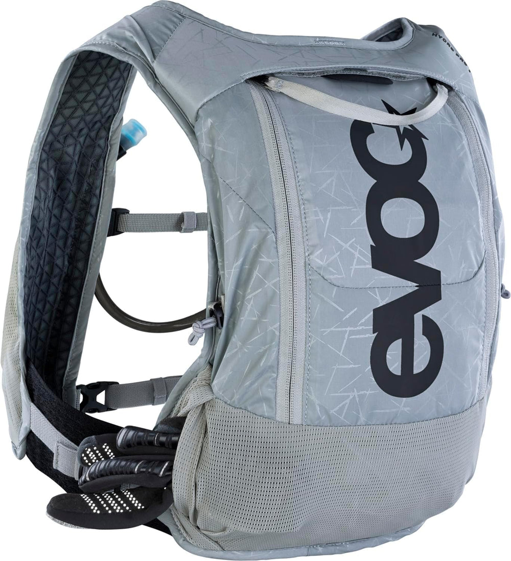 EVOC Hydro Pro 6 side pockets ready for snacks and gels on the go