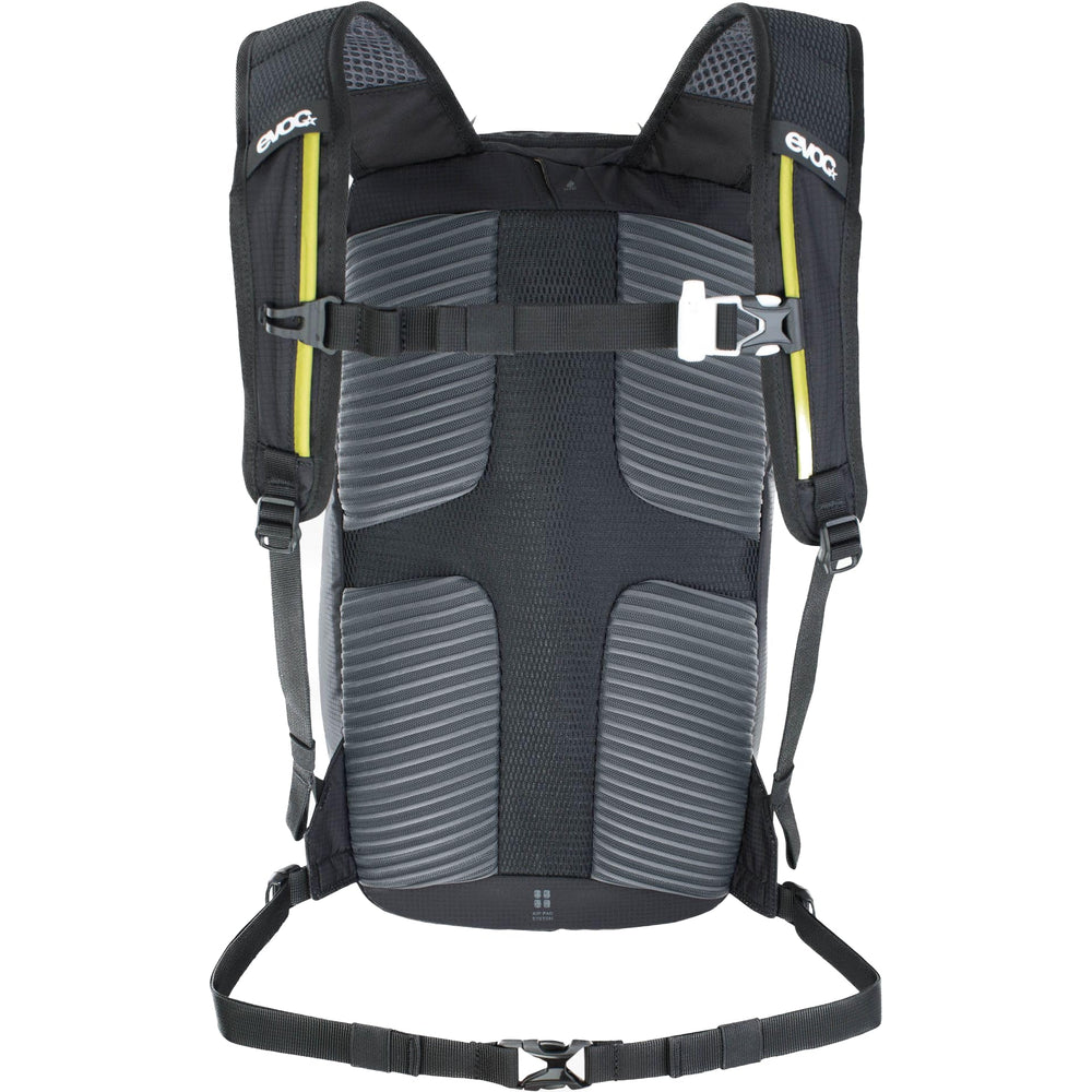 EVOC RIDE 8 features AIR-PAD ventilation to keep your back cool on long rides.