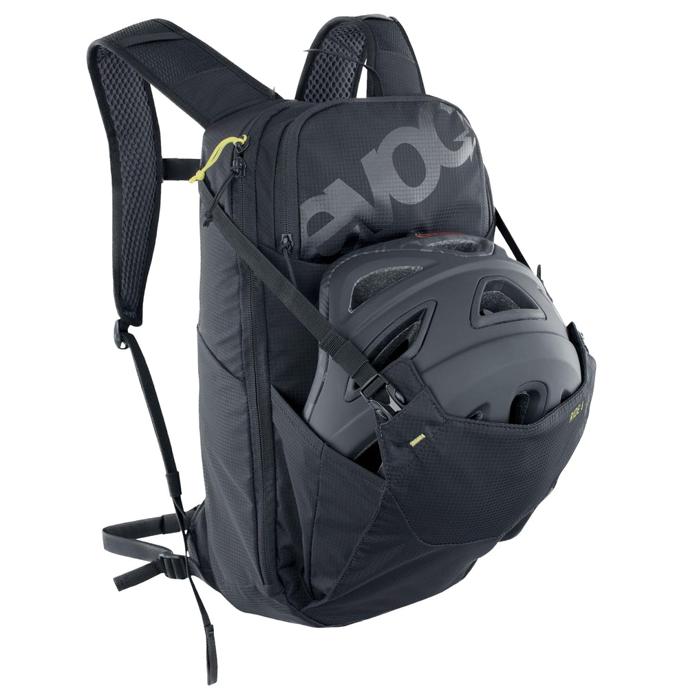 EVOC RIDE 8 tool compartment with organiser for fast on-trail repairs.