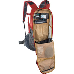 EVOC RIDE offers a 2L hydration bladder option for longer rides.