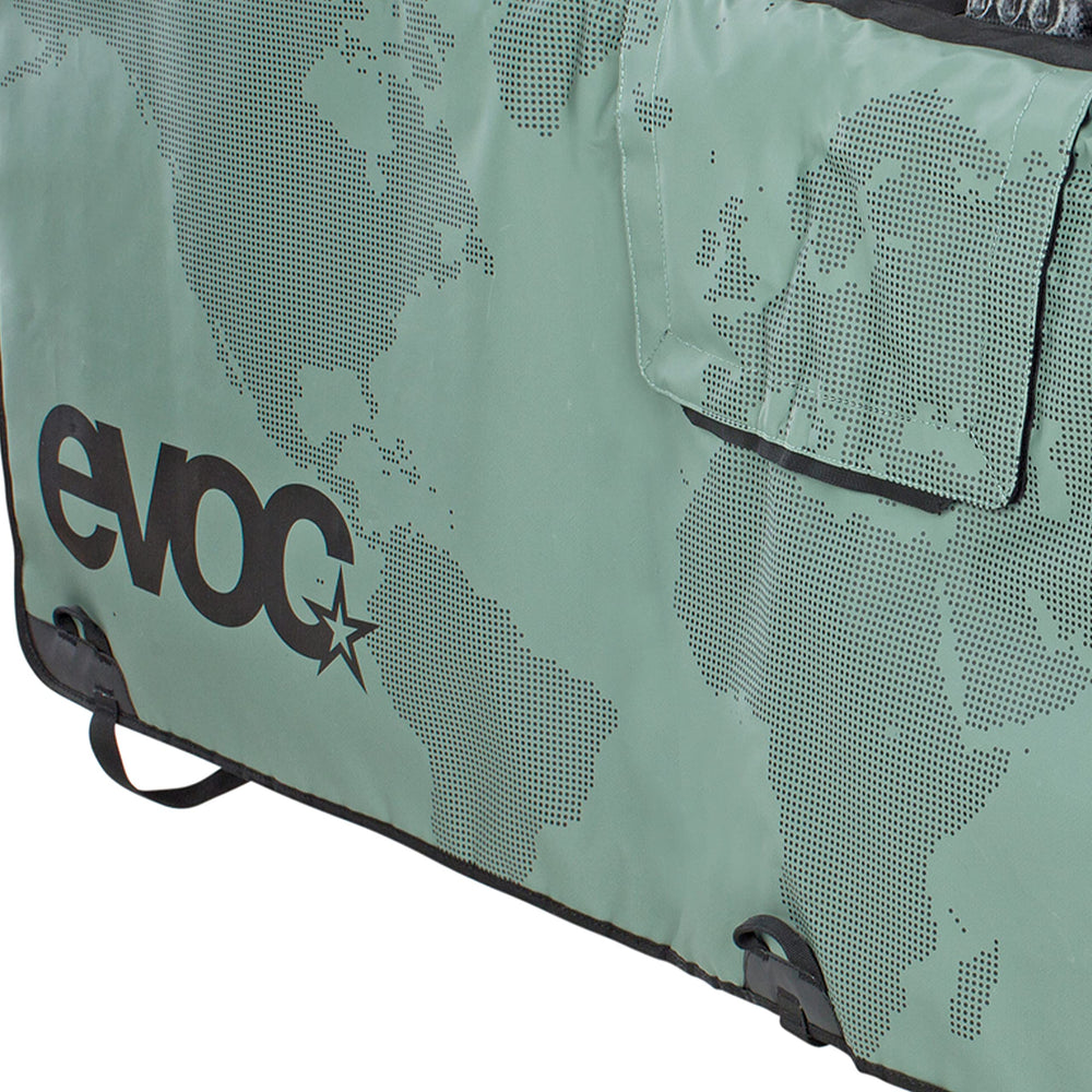 Flexible mounting on both sides of the tailgate opener for easy setup.