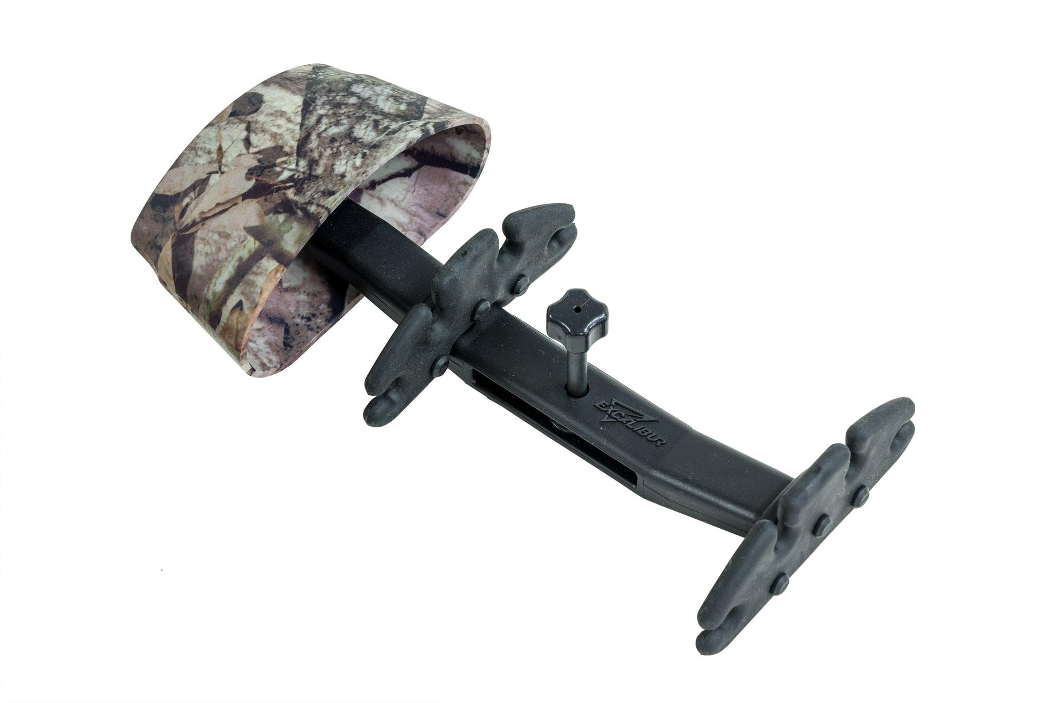 Excalibur quiver Realtree Hardwoods HD hood provides camouflage and blade protection.