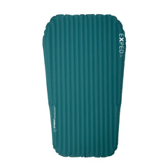 Exped Dura 5R duo insulated comfort shows two sleepers enjoying cozy support outdoors.