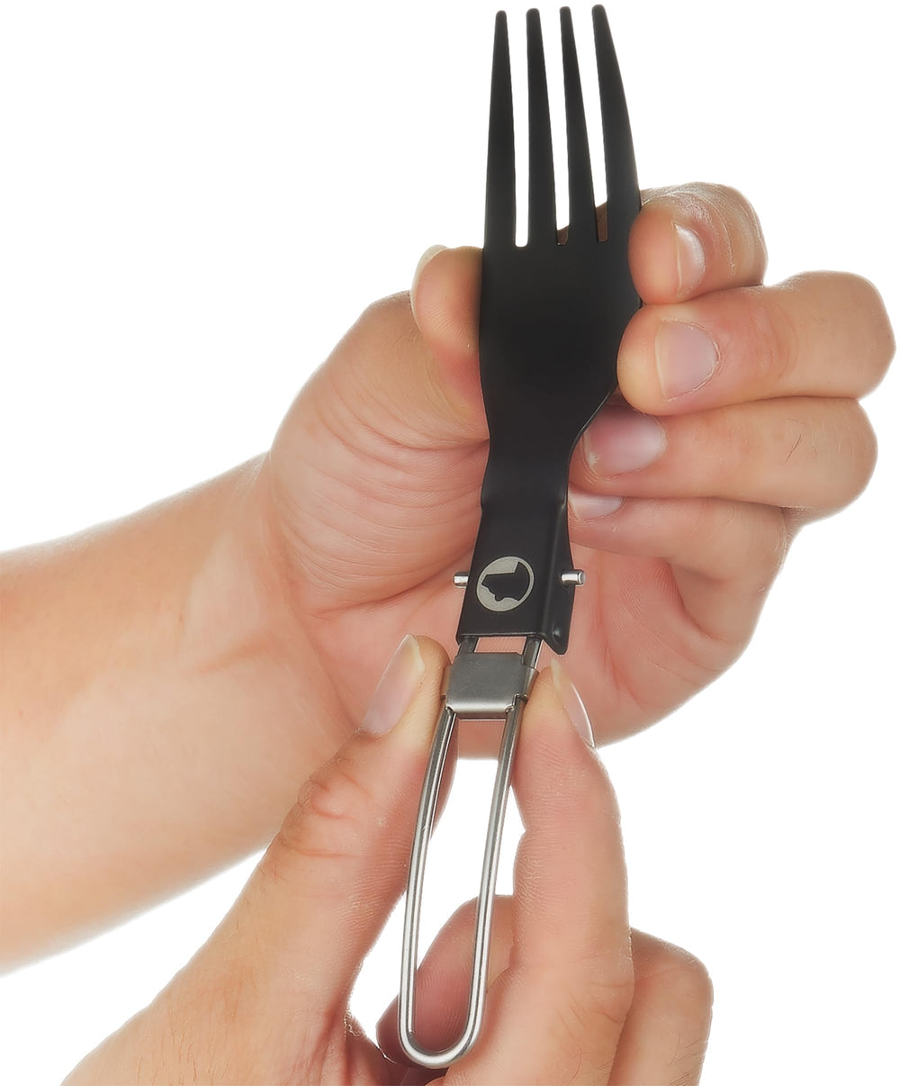 Explorer Bear ergonomic handles provide secure grip during campsite meals.