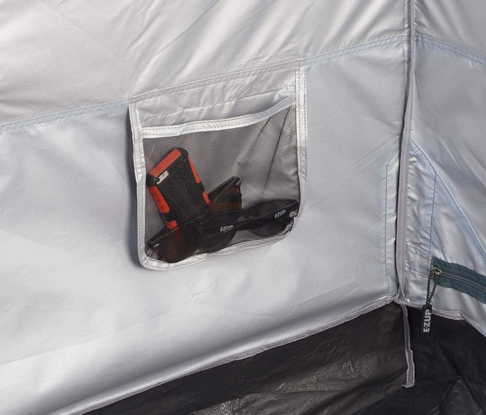 E-Z UP Camping Cube 6.4 heavy-duty zipper pulls provide secure closures.