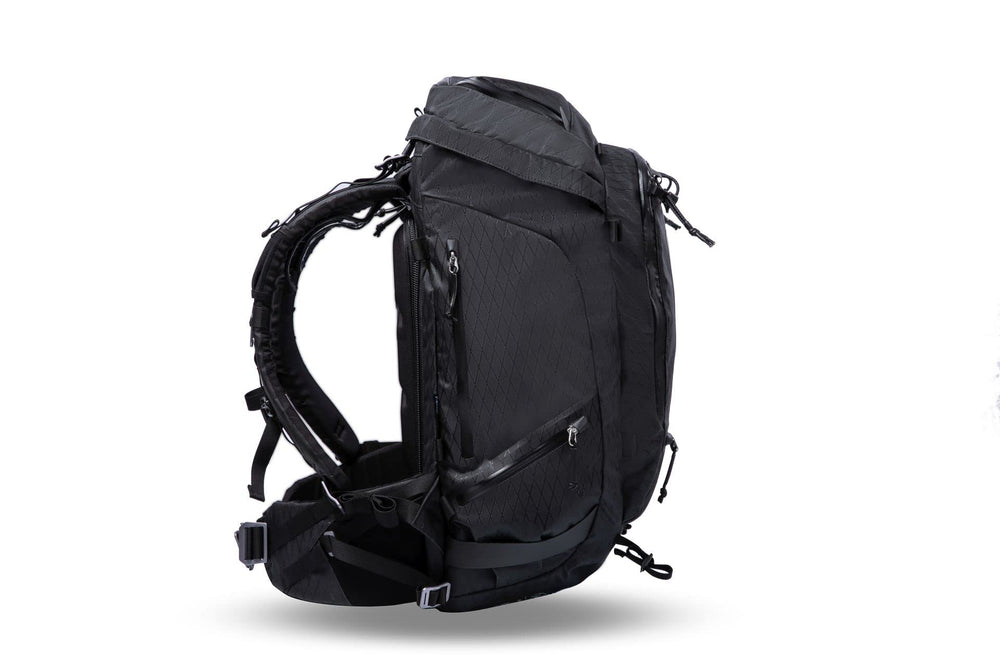 f-stop Tilopa shoulder straps detail for comfortable all-day carrying