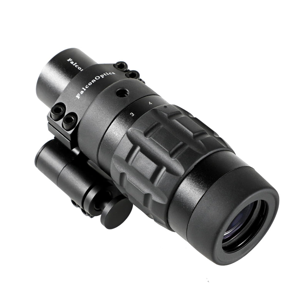FalconOptics 1.5X-5X magnifier front view for crisp mid-range targeting