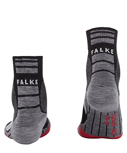 FALKE BC3 breathable-cotton socks keep feet dry and comfortable on long rides.