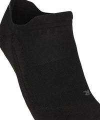 FALKE GO5 breathable knit fabric keeps feet cool on the course.