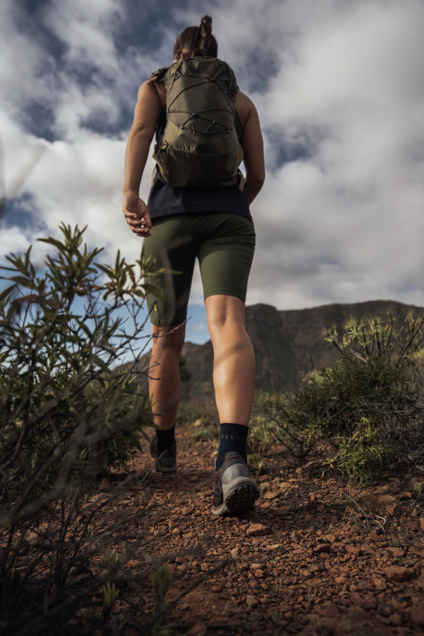 FALKE TK2 Explore Cool sock Lyocell fabric for a soft feel