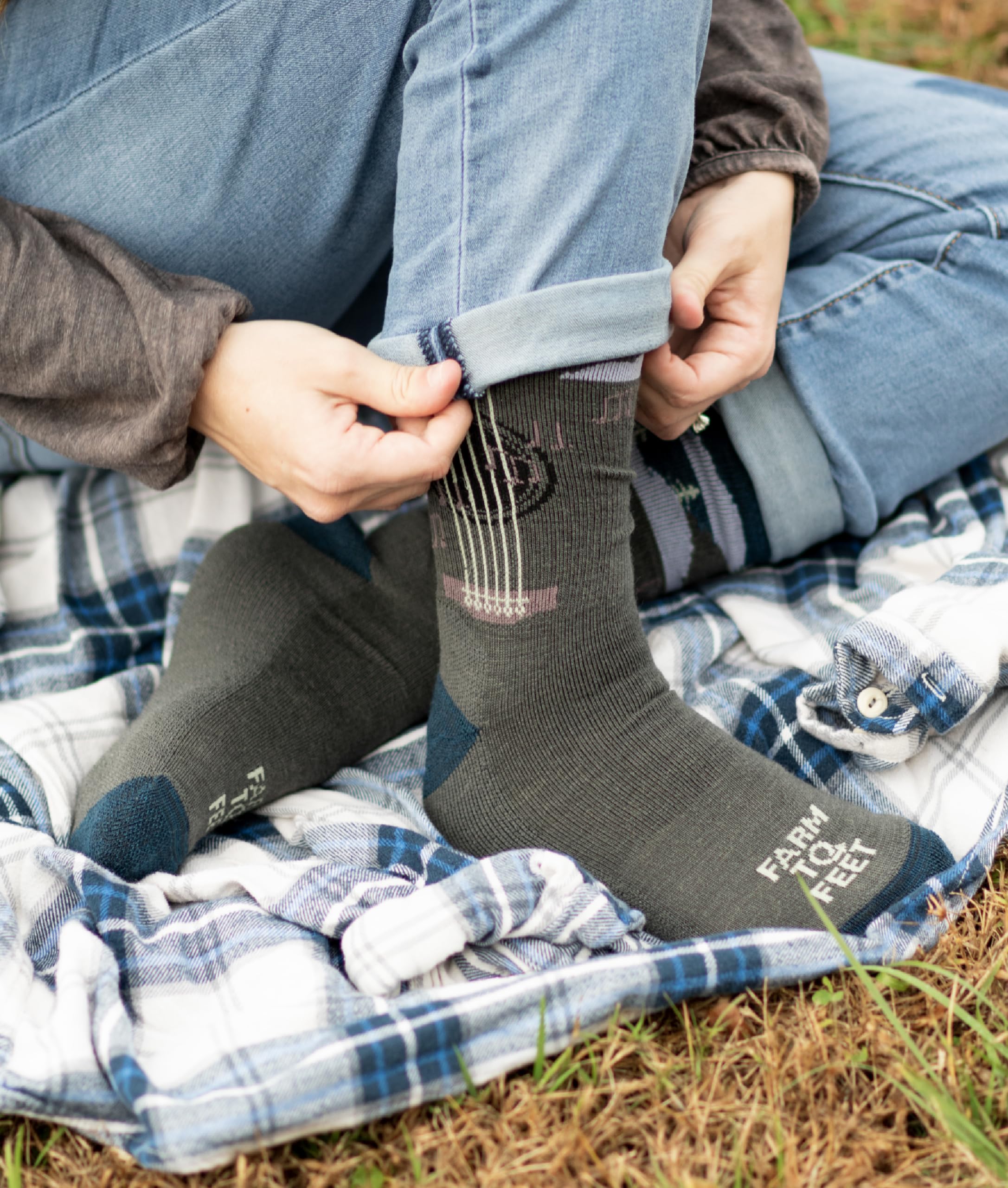 Closeup knit texture of Farm to Feet Floyd socks in denim blue heather