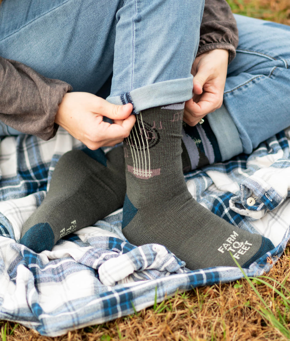 Closeup knit texture of Farm to Feet Floyd socks in denim blue heather