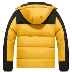 FARVALUE parka with removable hood resists chilly gusts.