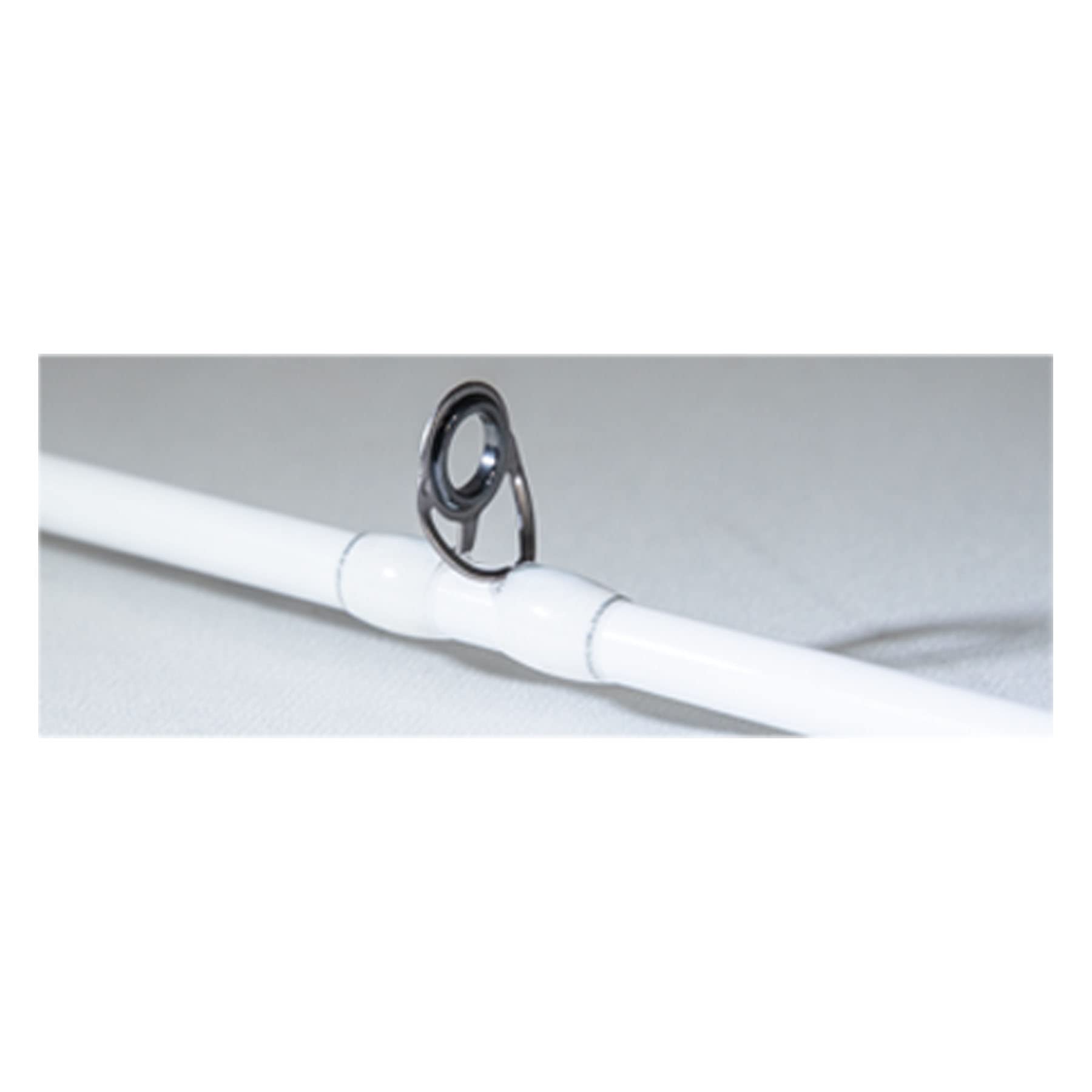 FAVORITE White Bird powered casting rod ergonomic handle for comfortable sessions.