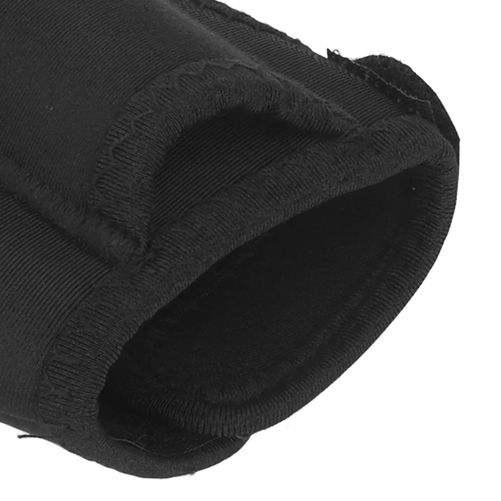 Fdit versatile setup supports different flashlight sizes for backup lighting.