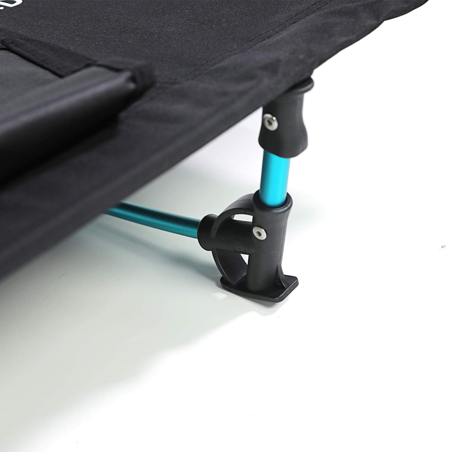 FE Active cot designed in California for durable, travel-ready camping sleep.