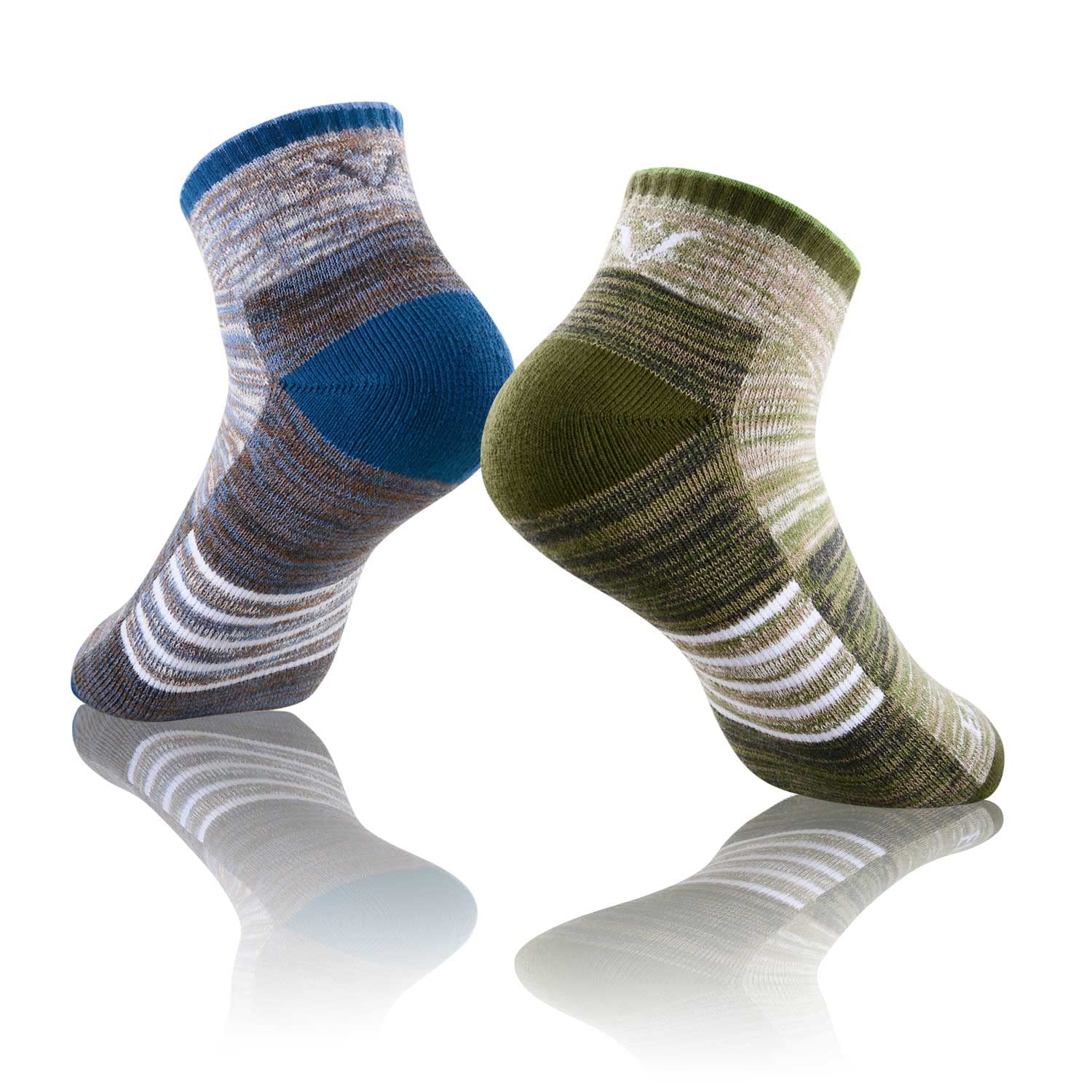 FEIDEER women's hiking socks heel cushion closeup shows adaptive comfort on rocky terrain.