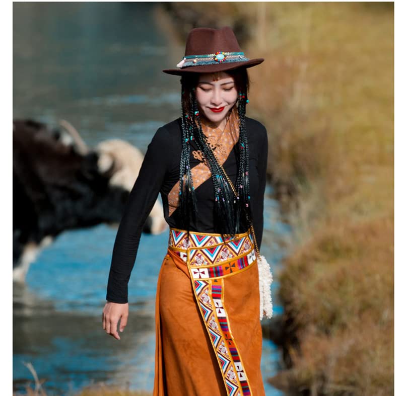 Felt cowboy hat in camel color