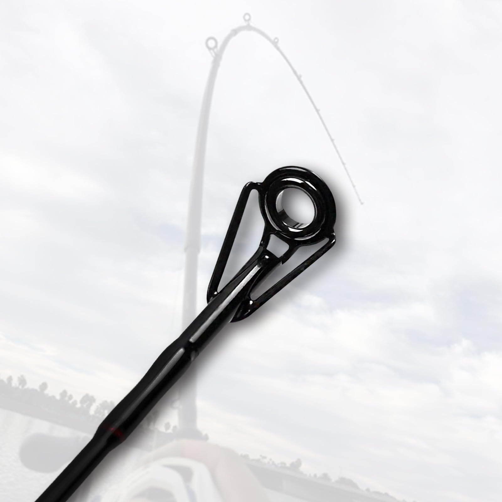 Fiblink carbon fiber construction delivers light feel with sturdy overall strength.