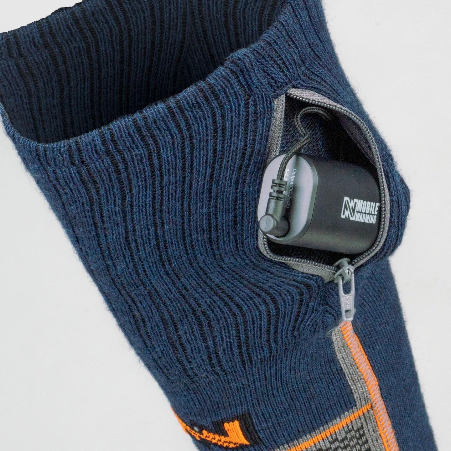 Fieldsheer unisex fit keeps feet secure and comfortable inside boots.