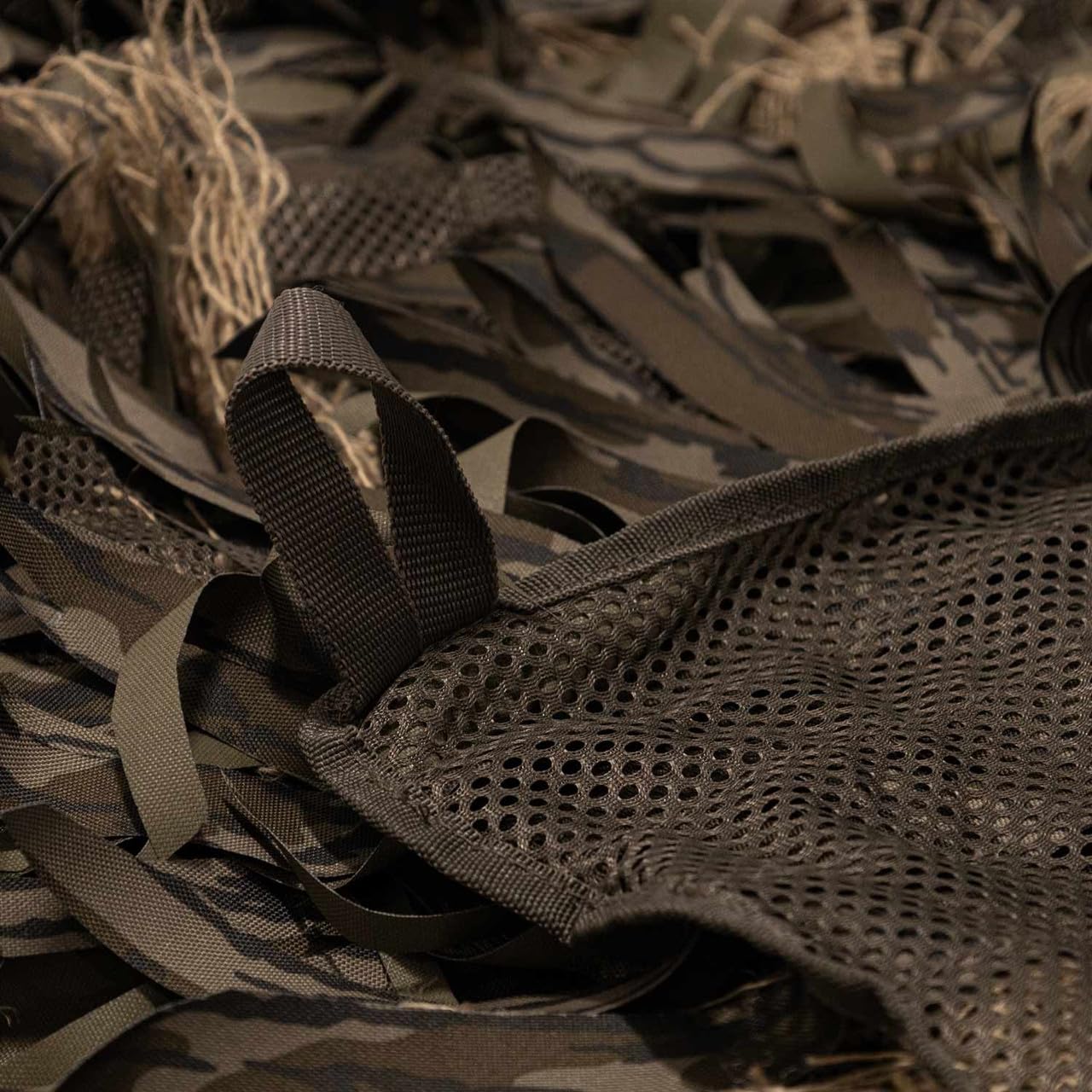 Final Approach Layout Ghillie Blanket mesh base detail emphasizes durability and breathability.