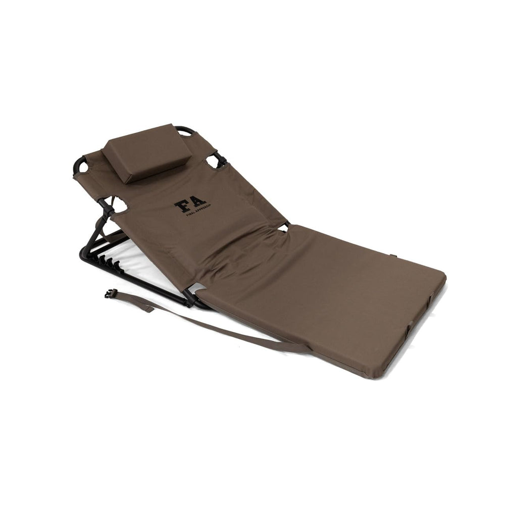 Final Approach Layout Goose Chair white, side view highlighting compact profile for easy transport