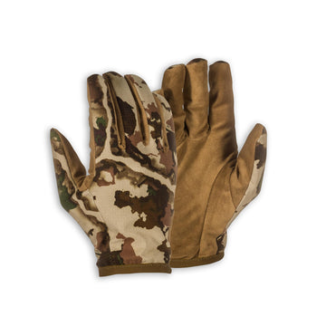 First Lite Trace Glove closeup shows breathable mesh and durable palm for hunt and shoot use