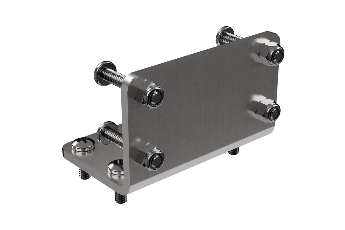 Fish Fighter 90-degree bracket-rod-mount enables horizontal rail mounting options.