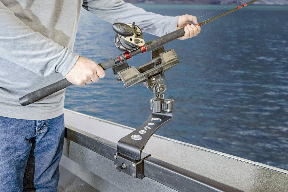 Fish Fighter Quick Mounts bolt directly to slider for fast setup.