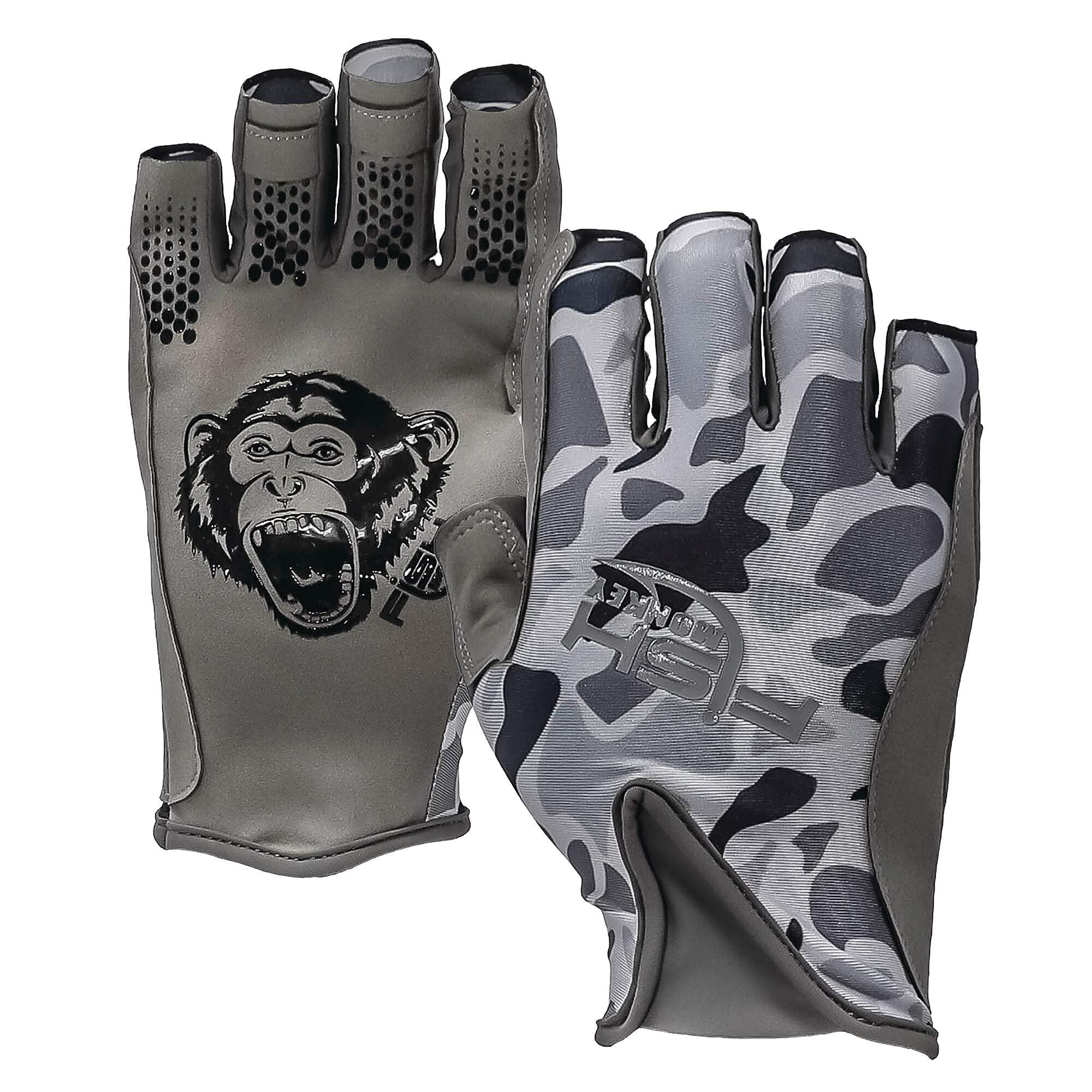 Exposed fingertips allow tactile control on tackle and lines