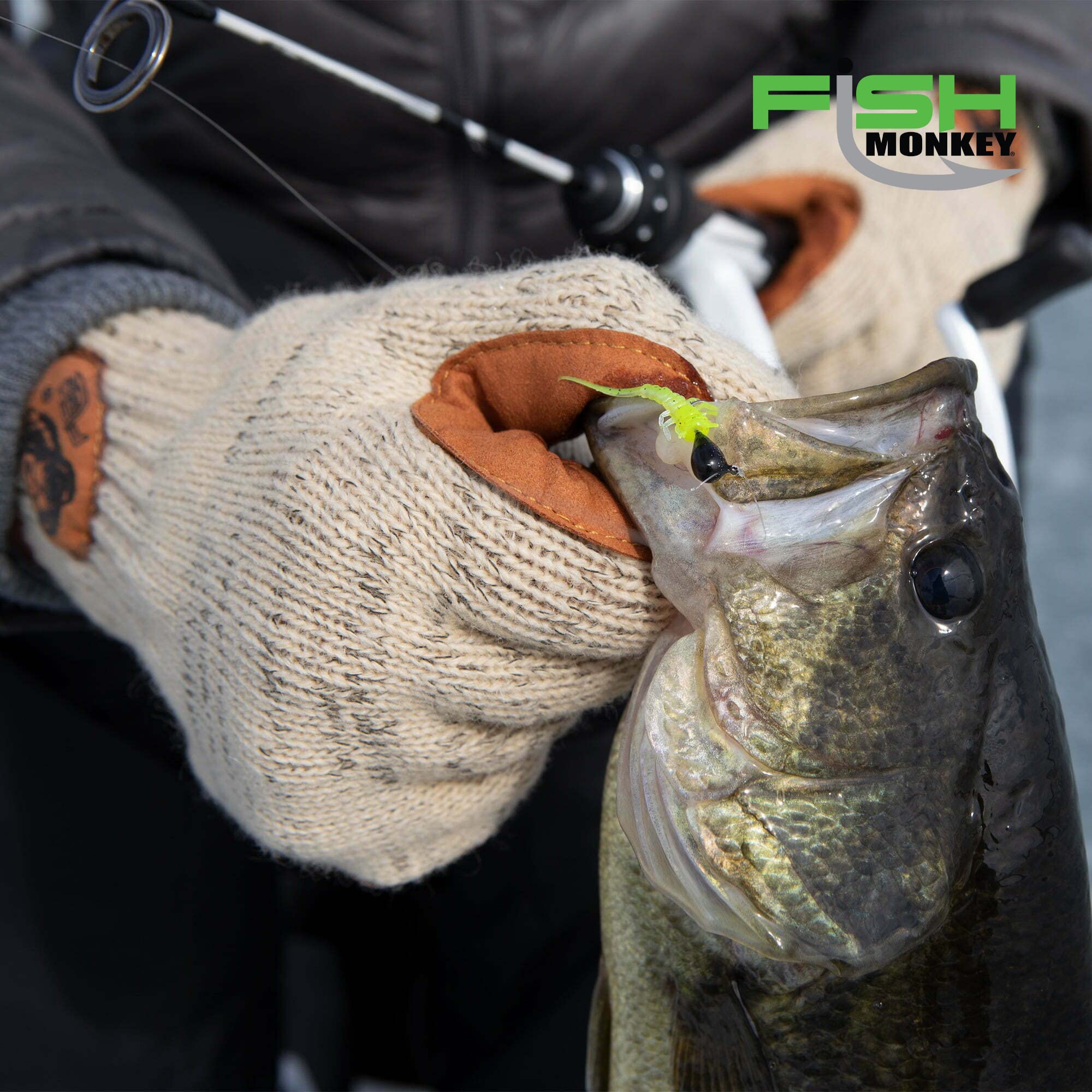 Fish Monkey wool full finger winter glove wet-damp warmth demonstrates warmth even when damp.