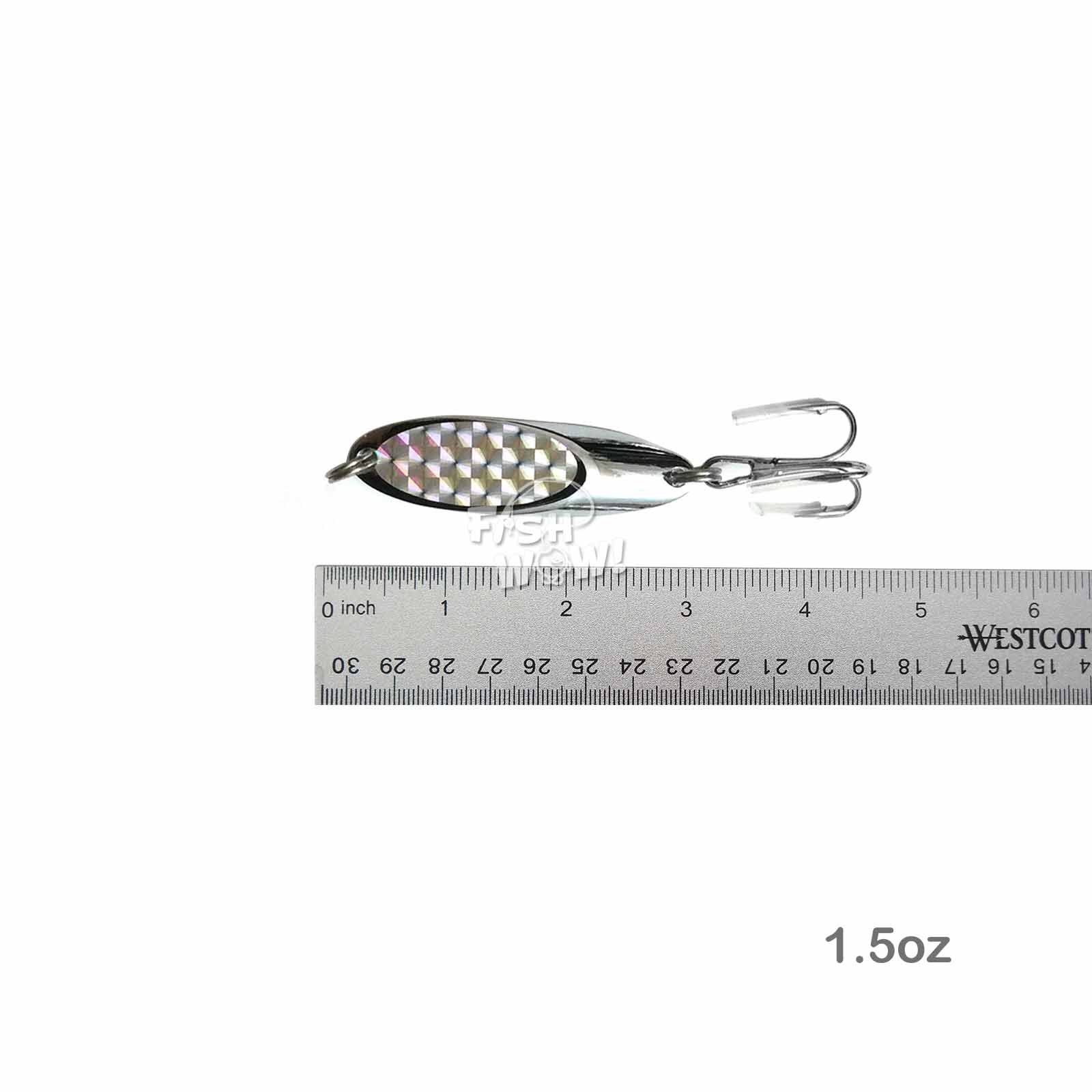 Fish WOW! treble-hook closeup showing secure rig with multitarget lure