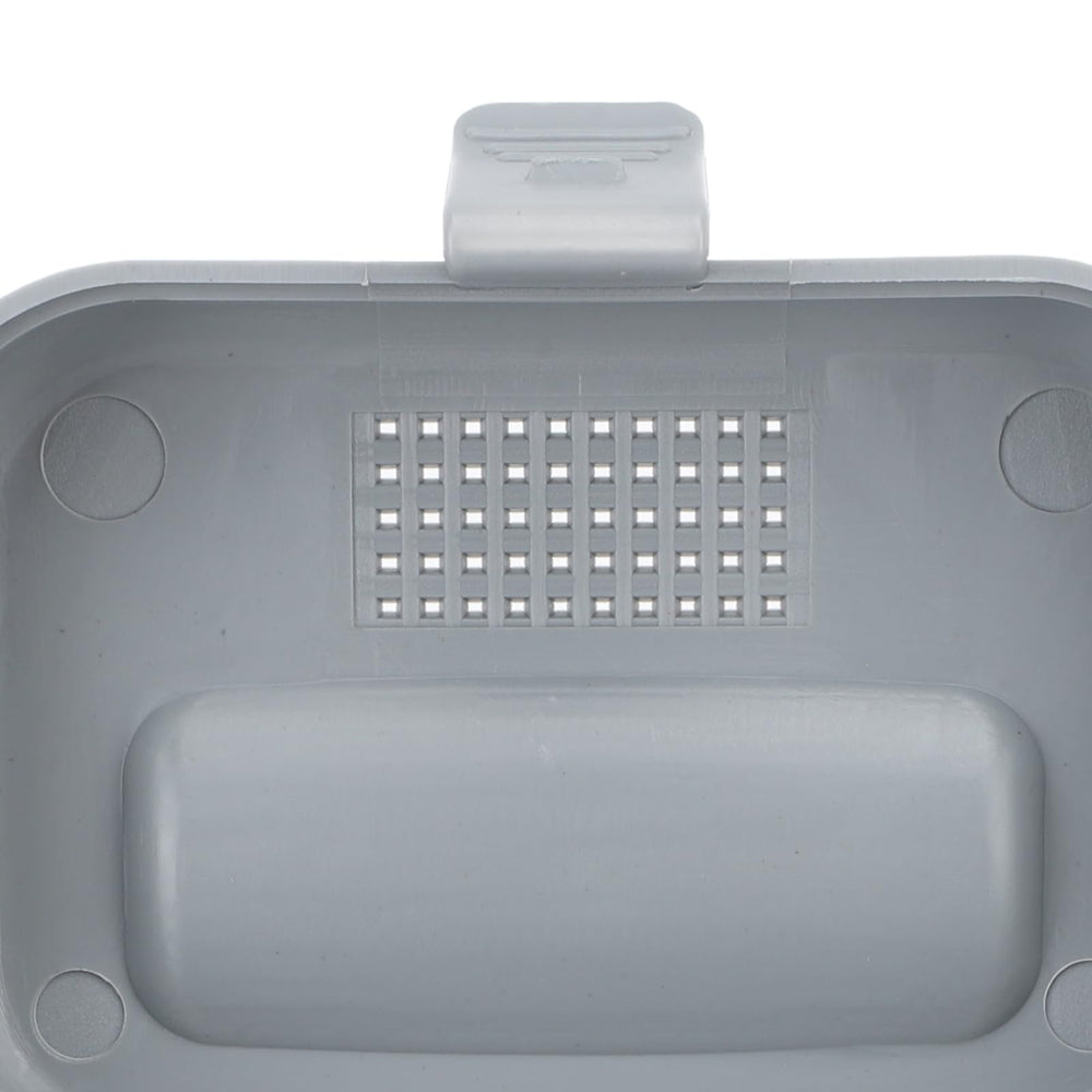 Clamp-style lid for easy opening and secure closure