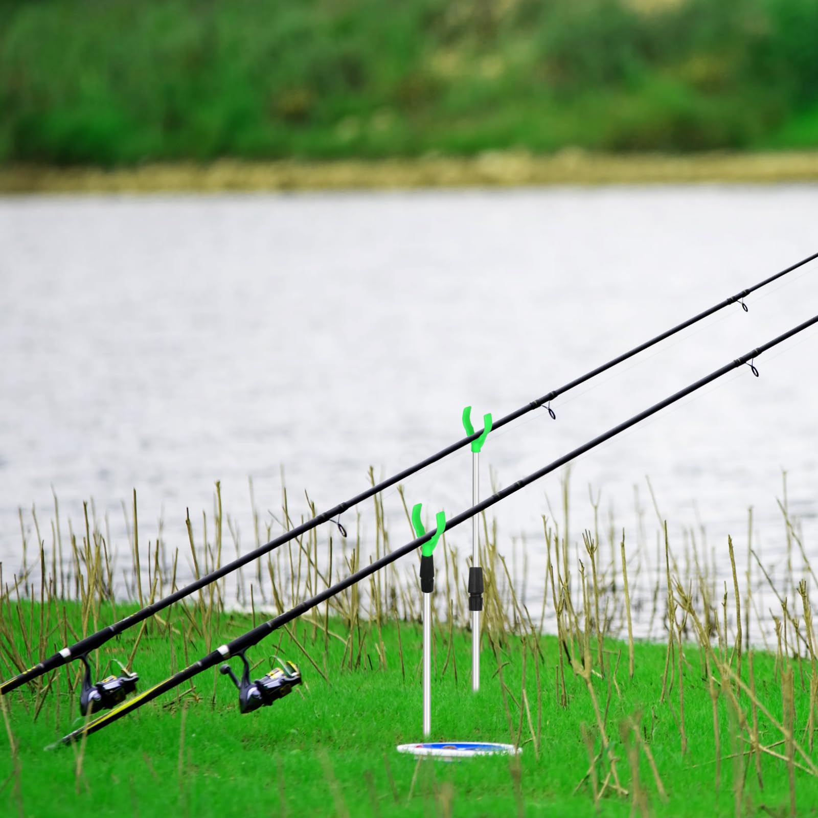 Ground stake design for easy insertion into soil