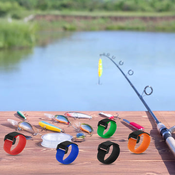Multi-use strap for golf clubs and poles