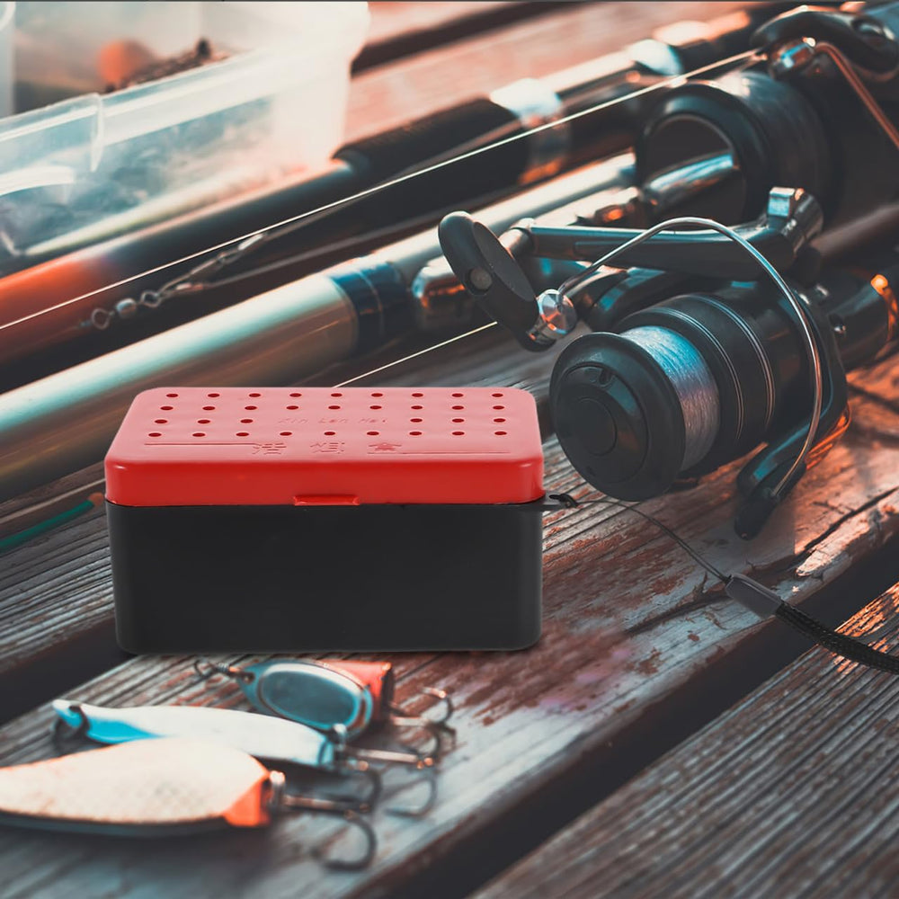 Portable live bait cooler for freshwater and saltwater