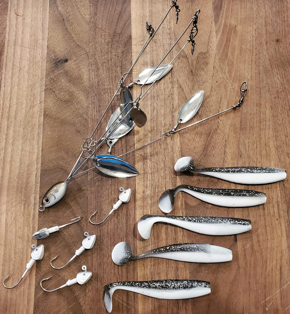 Natural shad color bass lure to attract fish
