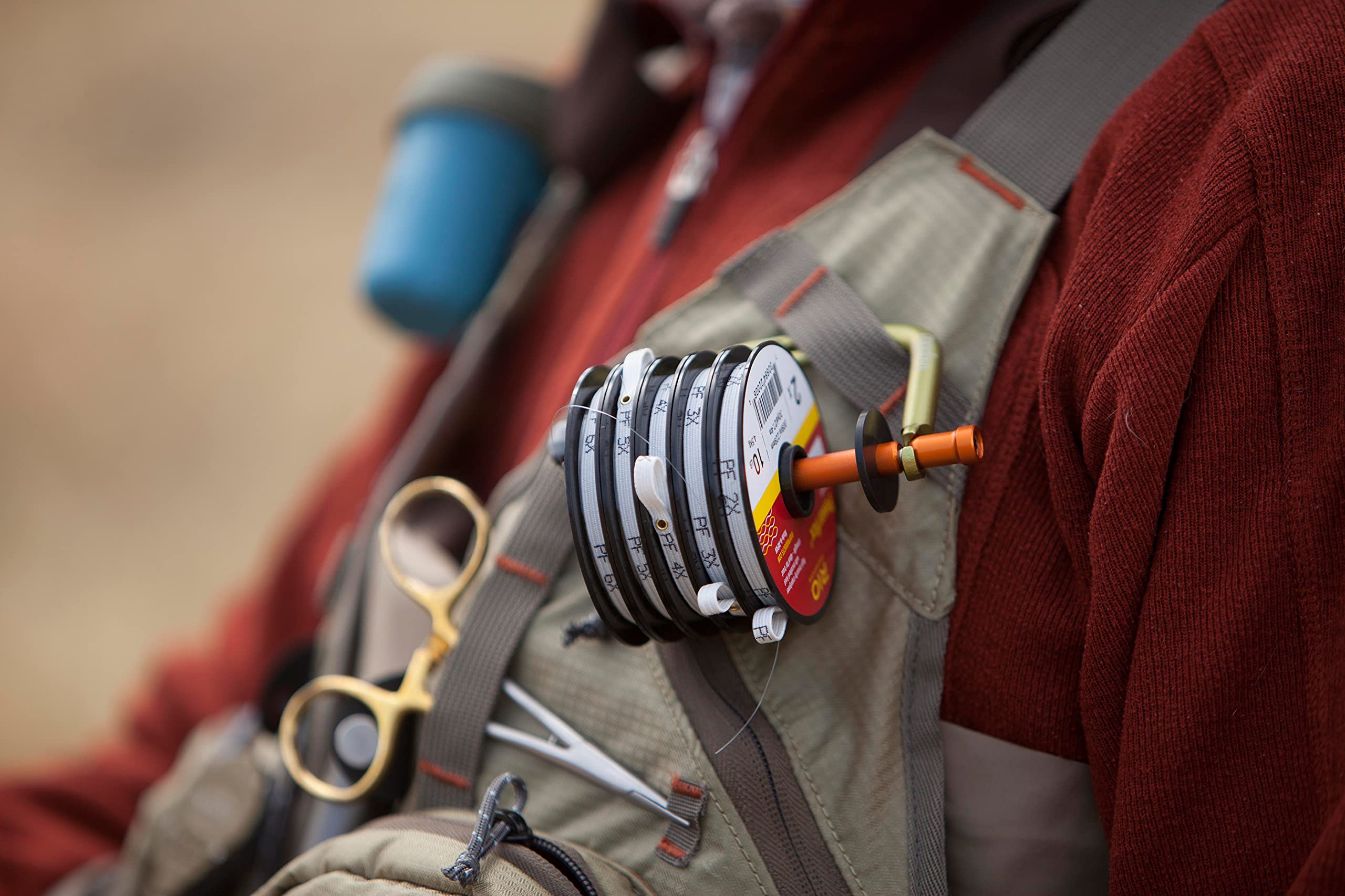 Holds up to 7 standard tippet spools