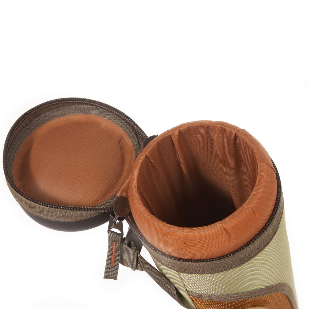 Exterior mesh pockets for keys, phone, and airline tickets