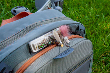 Tacky silicone grip improves fly hold across sizes and textures.