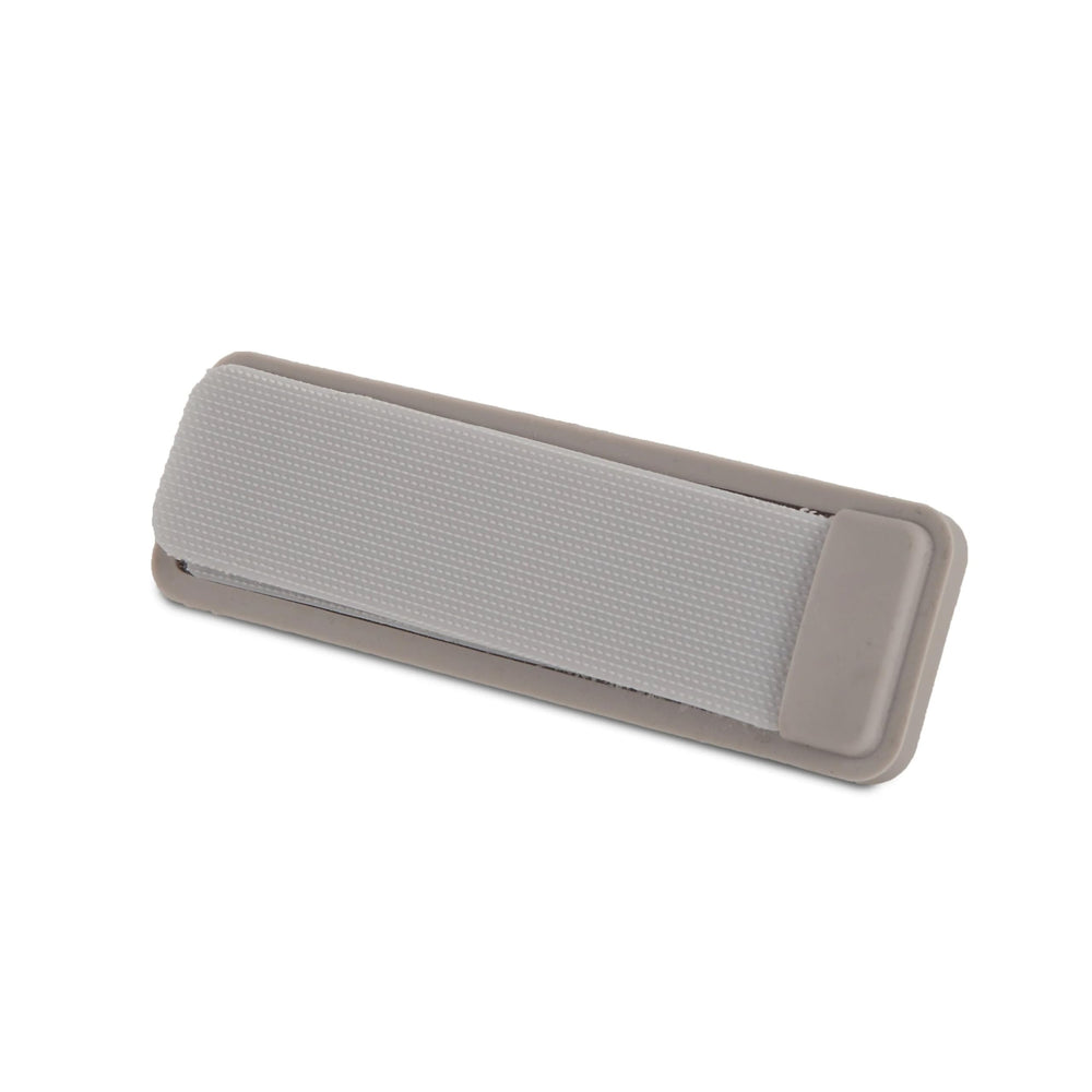 Molded silicone exterior of the MagPad