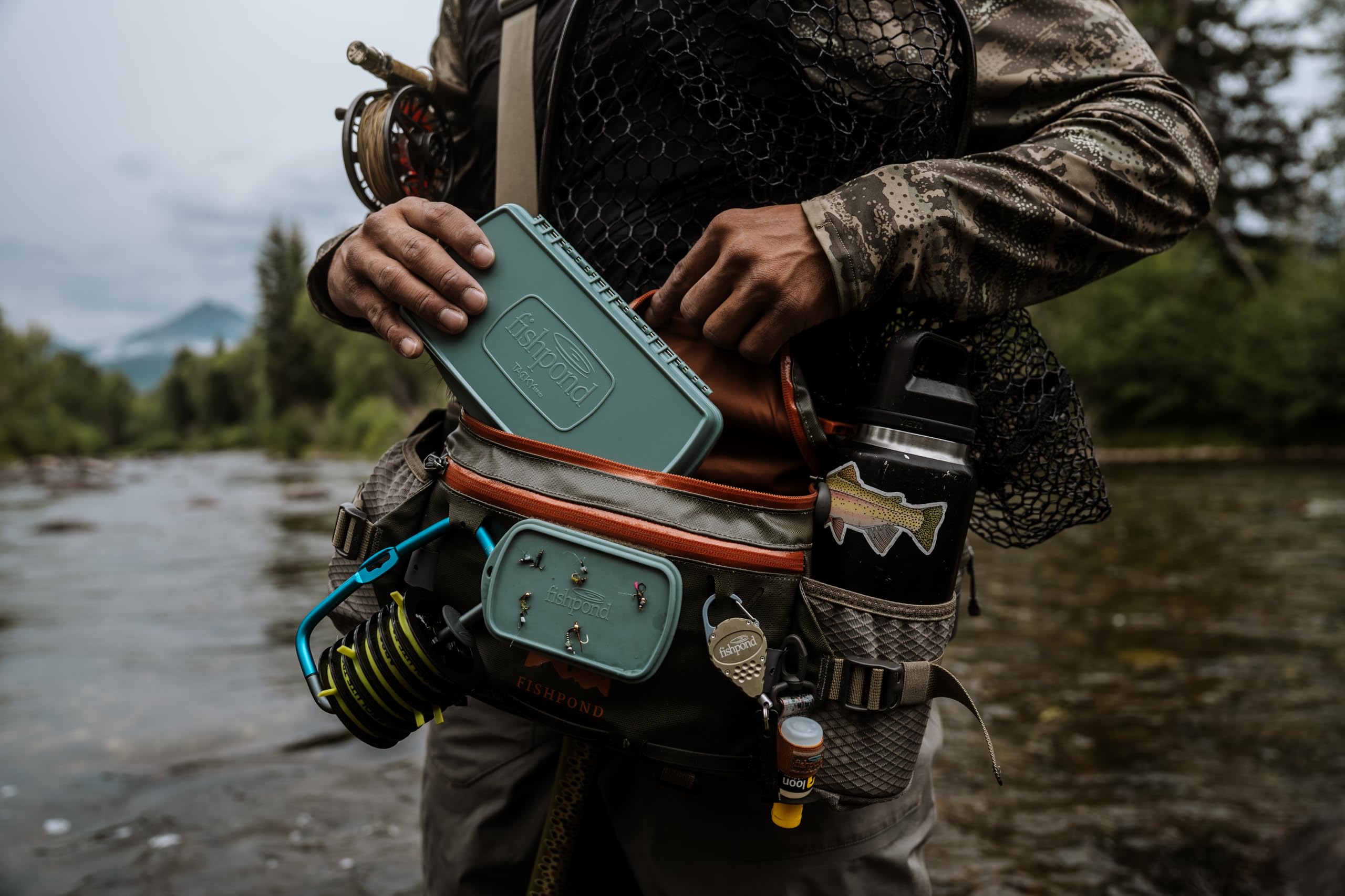 Fishpond Tacky Pescador Fly Box measures 8.8 by 4.9 by 1.96 inches for compact packing.
