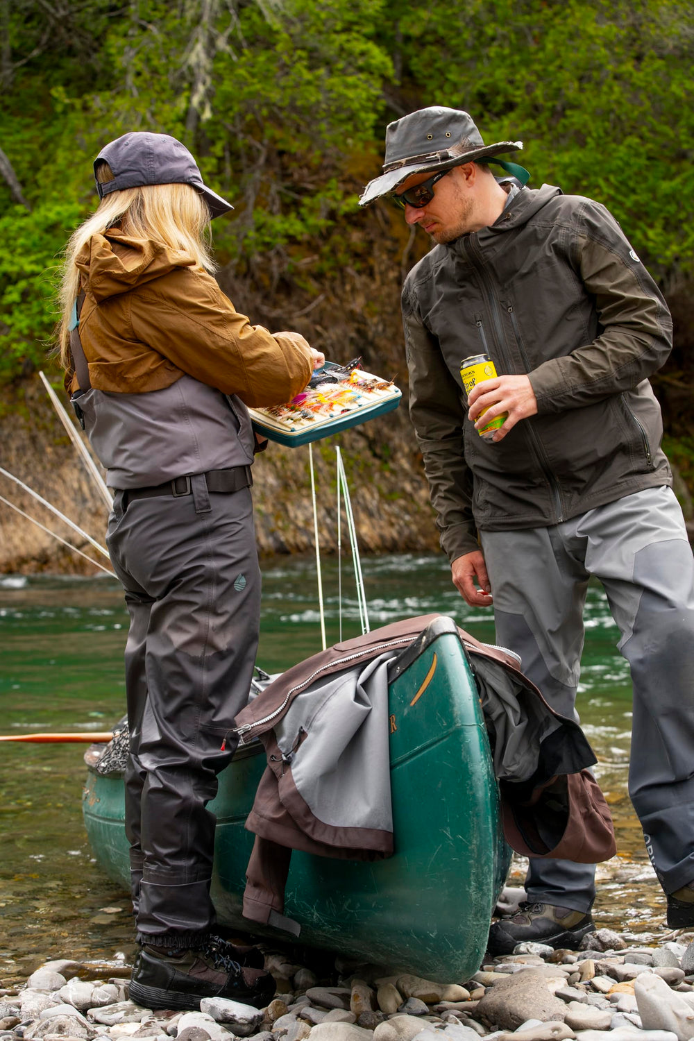 Fishpond Tacky Pescador expansion leaf resists extreme water temperatures